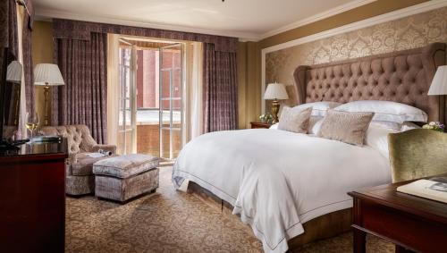 Luxury Suite