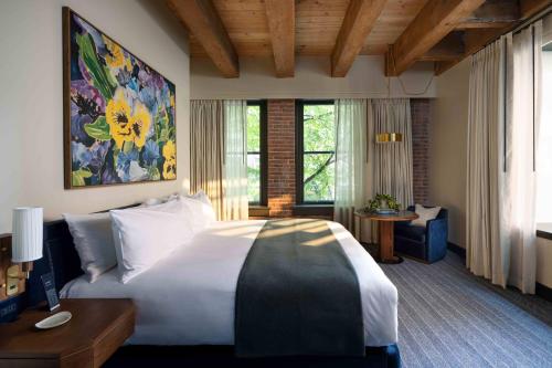 Superior King Room 