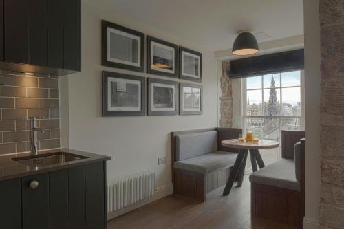 One-Bedroom King Suite with Sofa Bed and City View