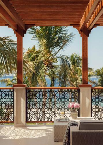 Beachfront Executive Suite