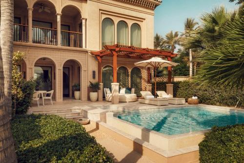 Beachfront Junior Suite with Pool