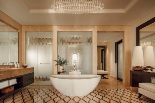 Beachfront Executive Suite with Pool