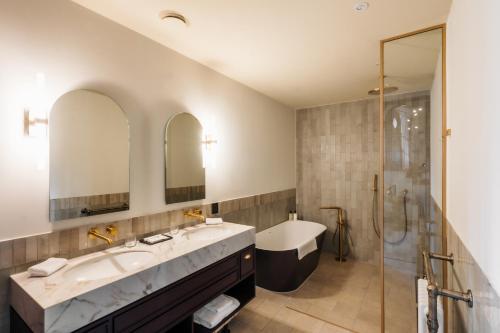Deluxe Garden Suite