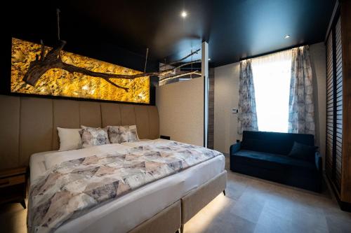 One Bedroom Apartment