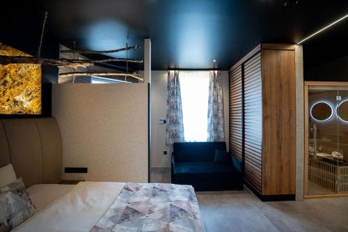 One Bedroom Apartment