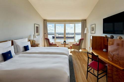 Deluxe Double Room with River View