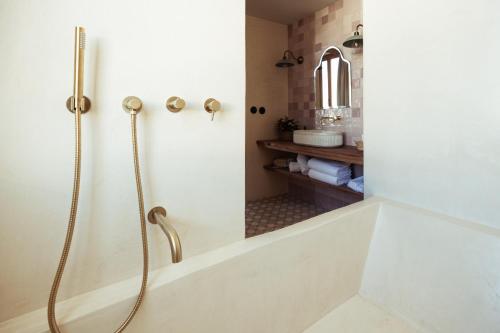 Deluxe Double Room with Bath