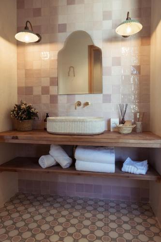 Deluxe Double Room with Bath