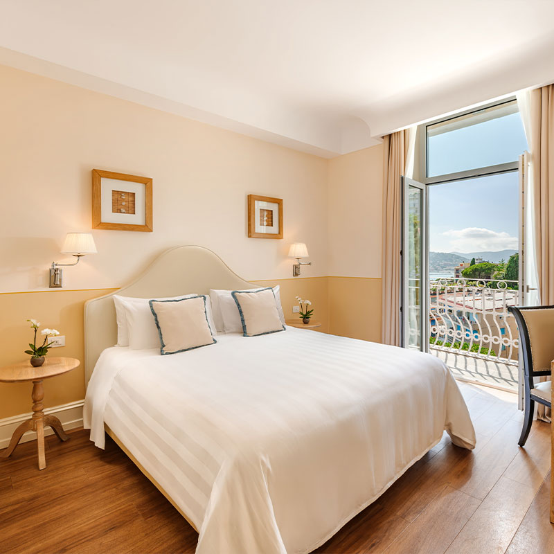 Prestige Lateral Sea View