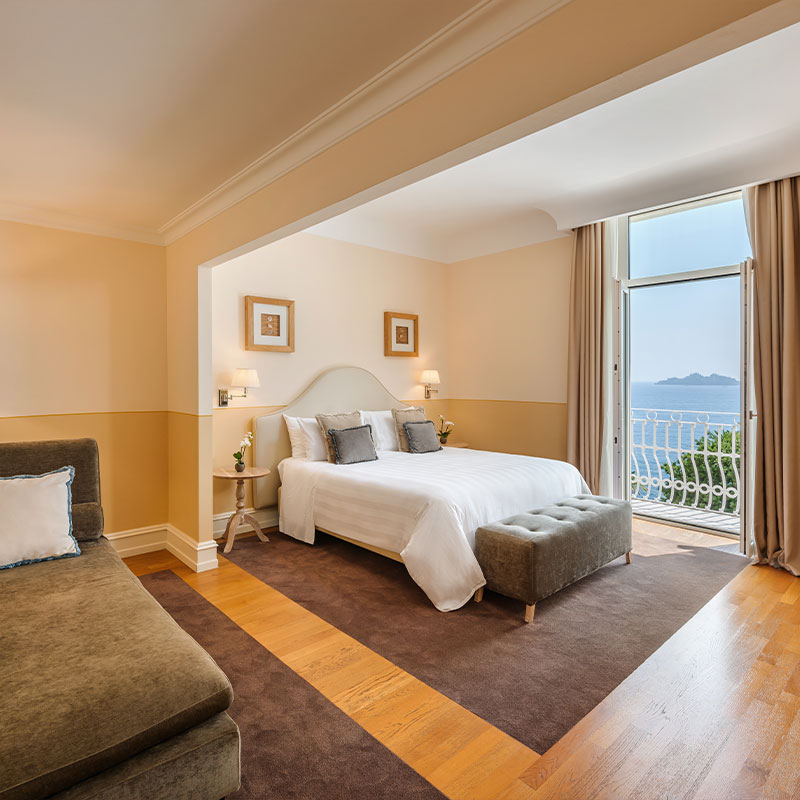 Junior Suite Front Sea View