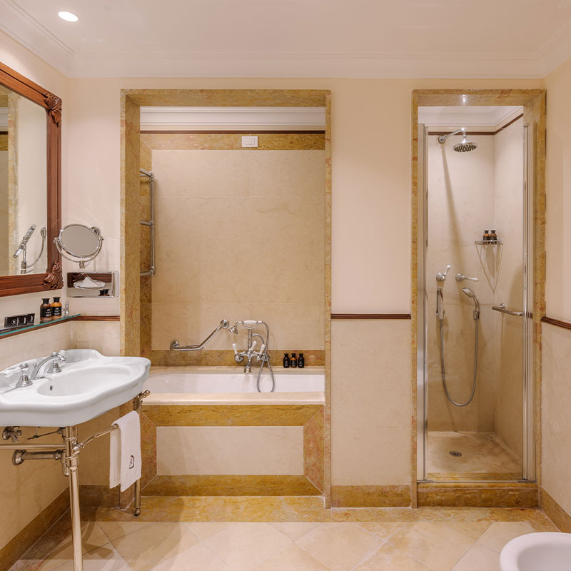 Executive Suite Lateral Sea View