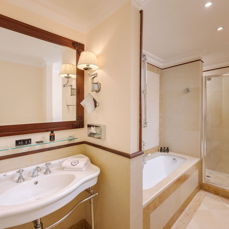Executive Panoramic Suite