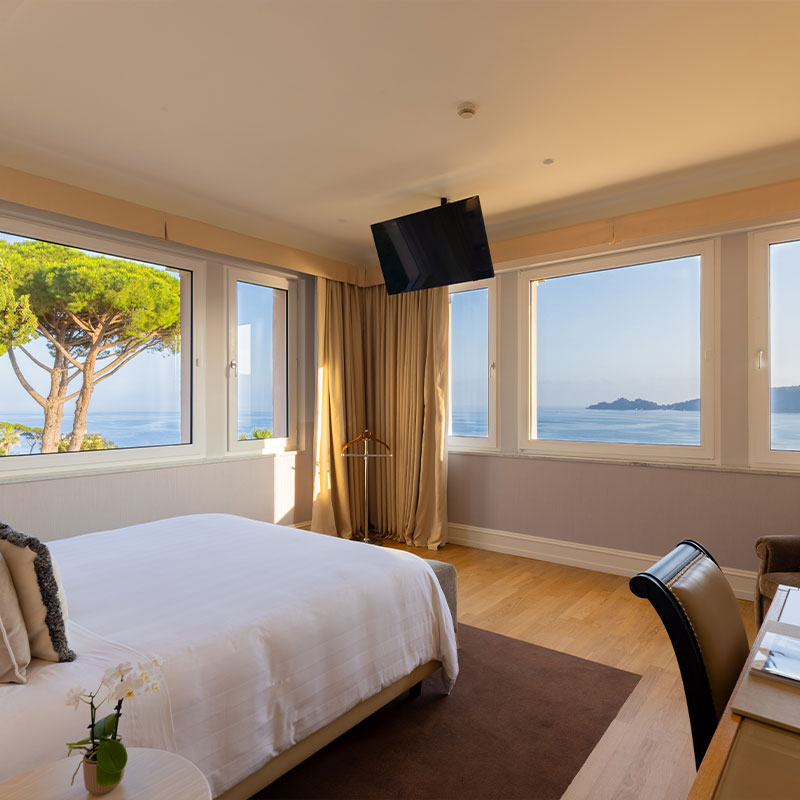 Panoramic Two-Bedroom Suite