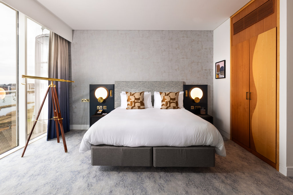 1 Super King Tiger Bay Suite Harbour and Bay View