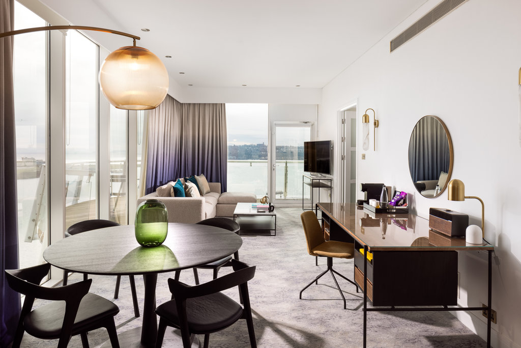 1 Super King Tiger Bay Suite Harbour and Bay View