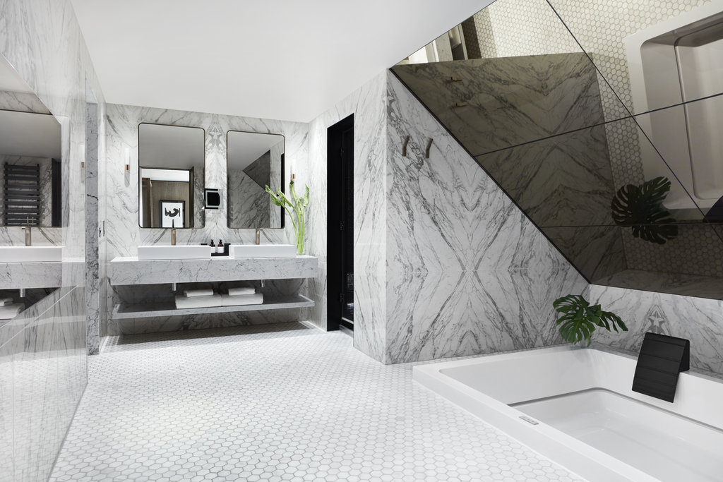 Penthouse Suite 