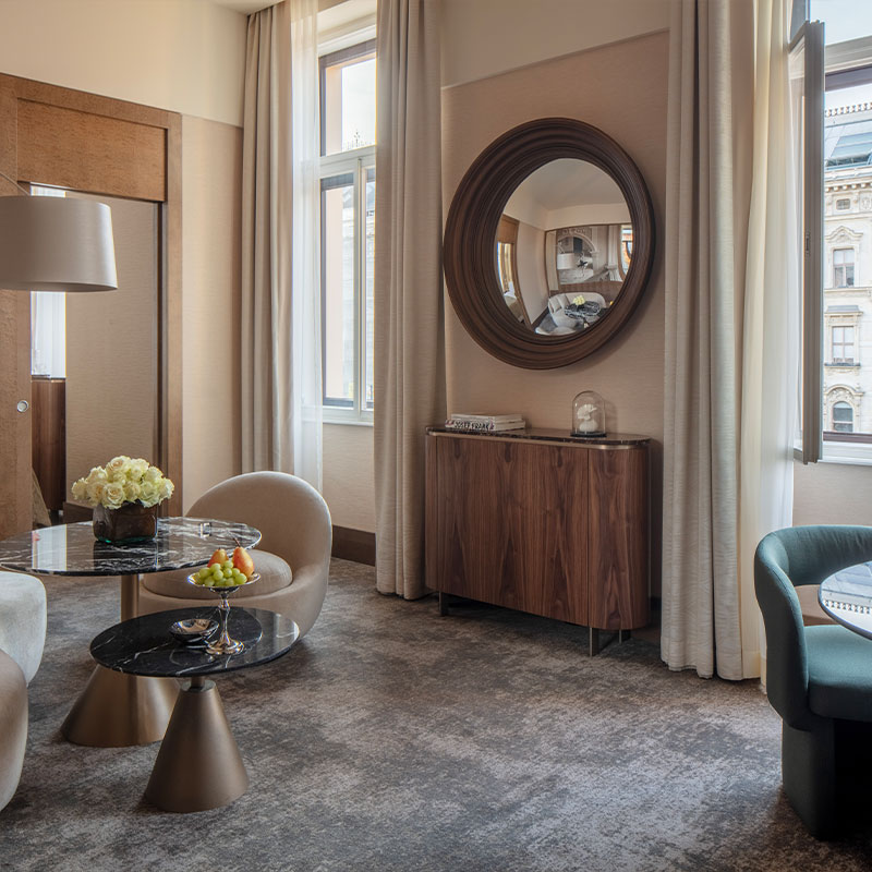 1 PREMIUM BEDROOM SUITE