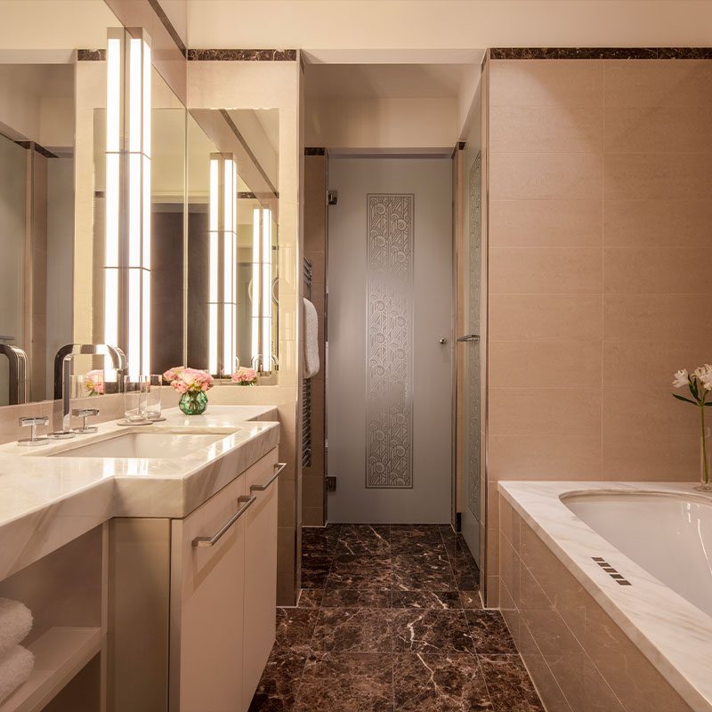 1 PREMIUM BEDROOM SUITE
