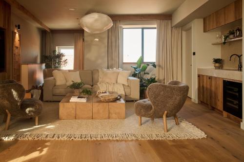Suite with City View