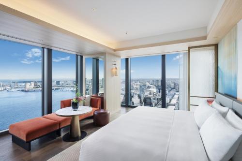 Fairmont Gold One-Bedroom King Suite with Lounge Access