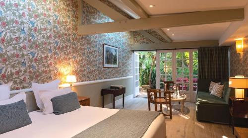 Junior Suite with Garden View