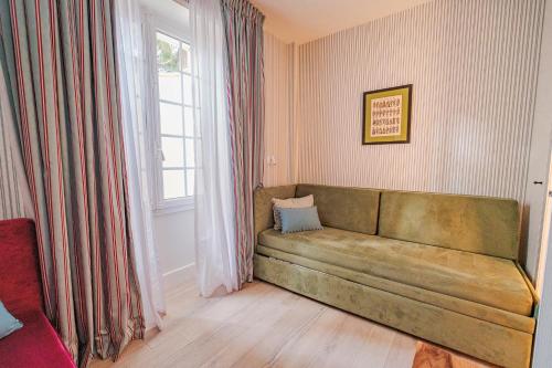 Junior Suite with Garden View