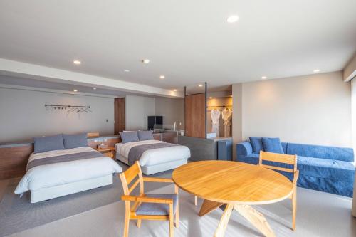 Deluxe Suite with Sea View