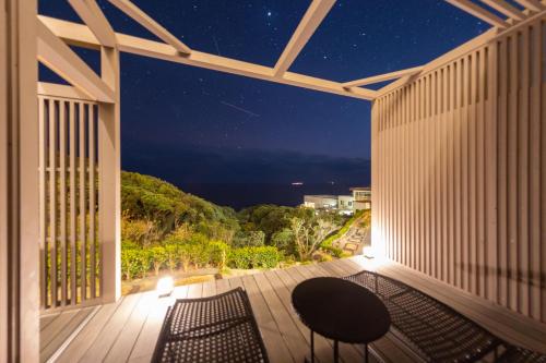 Deluxe Suite with Sea View
