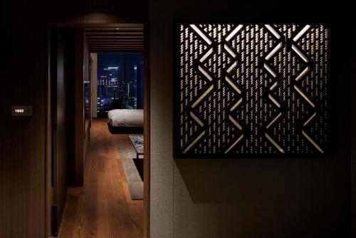 King Room with Mountain View