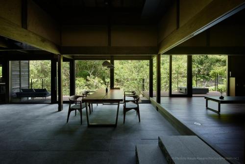 Suite with Mountain View