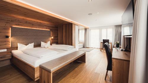 One Bedroom Apartment
