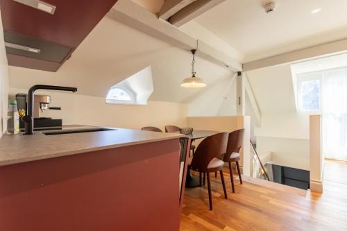 Apartment - Split Level