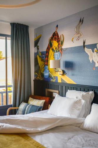 Deluxe Suite with Sea View