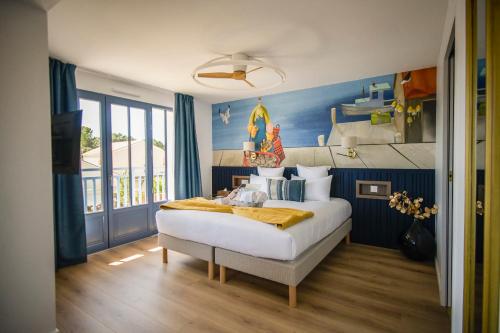 Deluxe Suite with Sea View