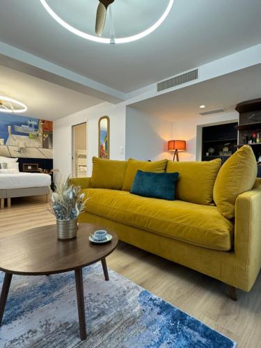 Deluxe Suite with Sea View