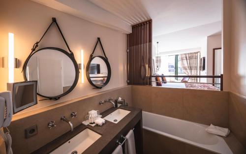 Junior Suite with balcony