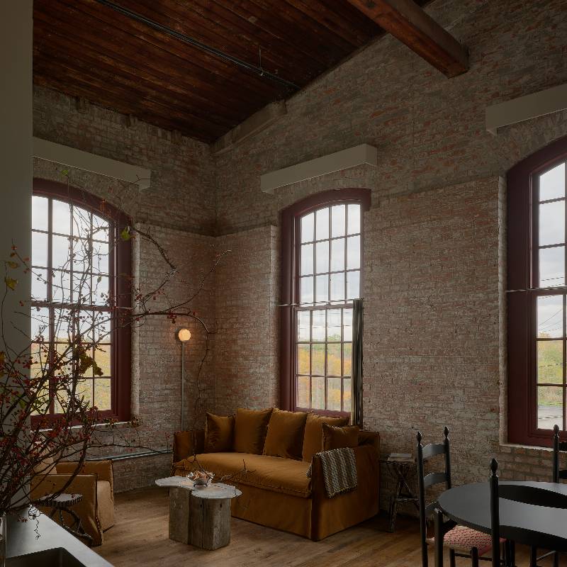 Corner Suite (ADA)