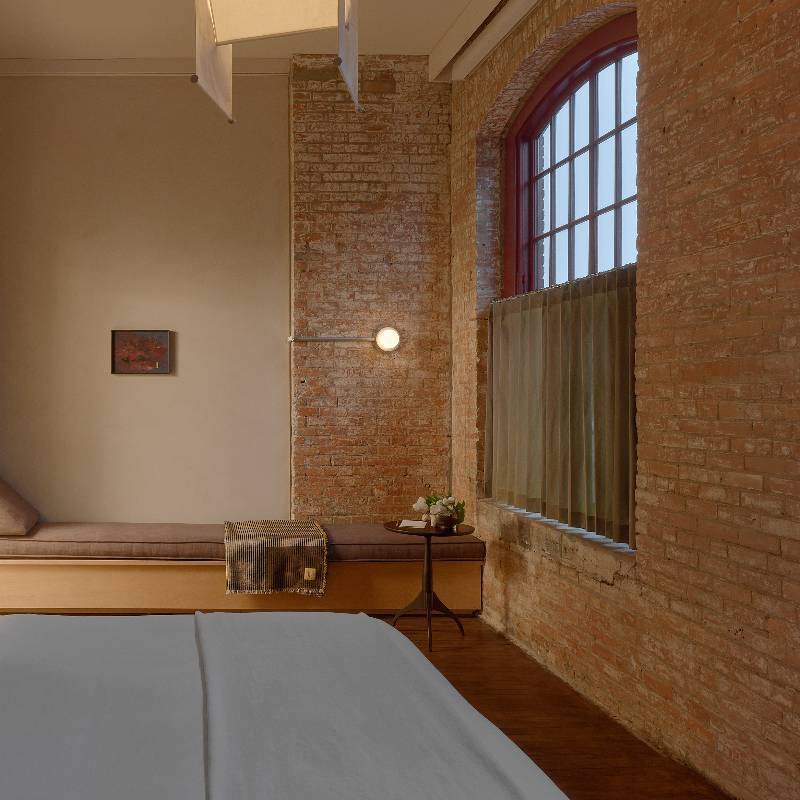 Lounging Studio