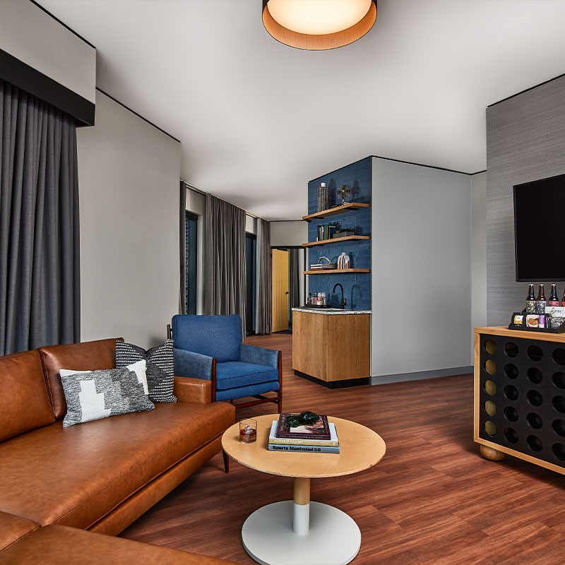  Legend King Corner Suite ADA