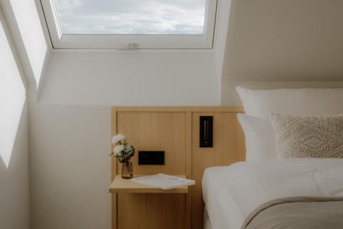 Suite with Lake View