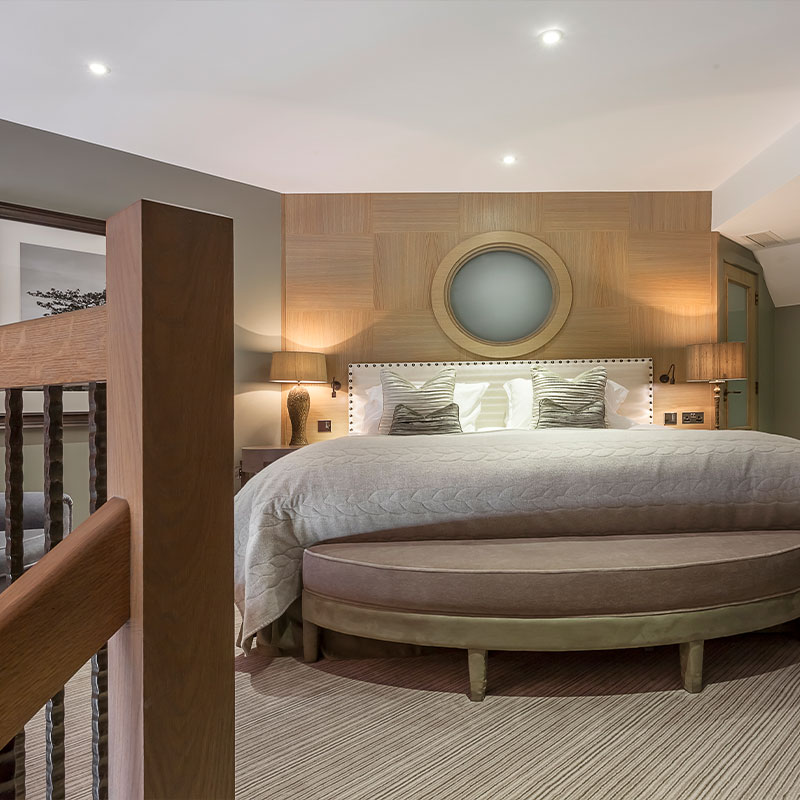 Mezzanine Suite