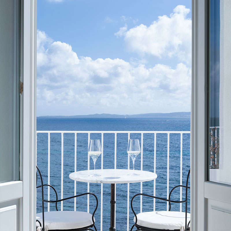 Deluxe Sea View with Balcony