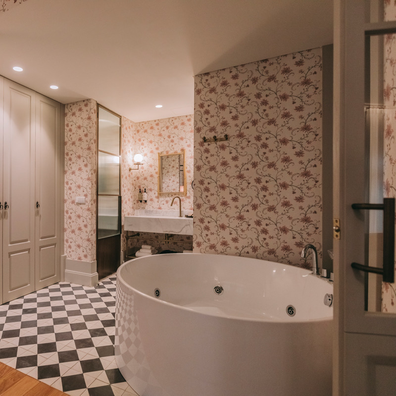 Suite Royal with jacuzzi