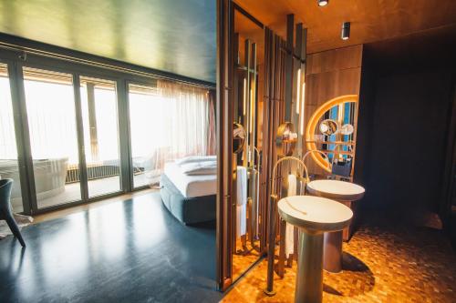 Wellness Suite with Lake View