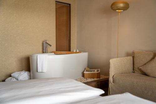 Premium Room with Lake View