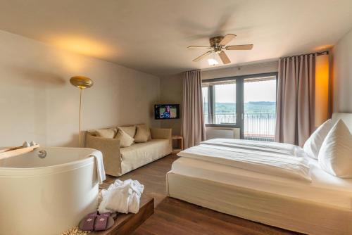 Premium Room with Lake View