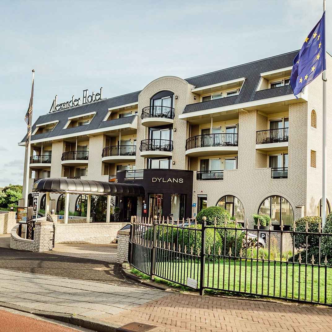 Alexander Hotel