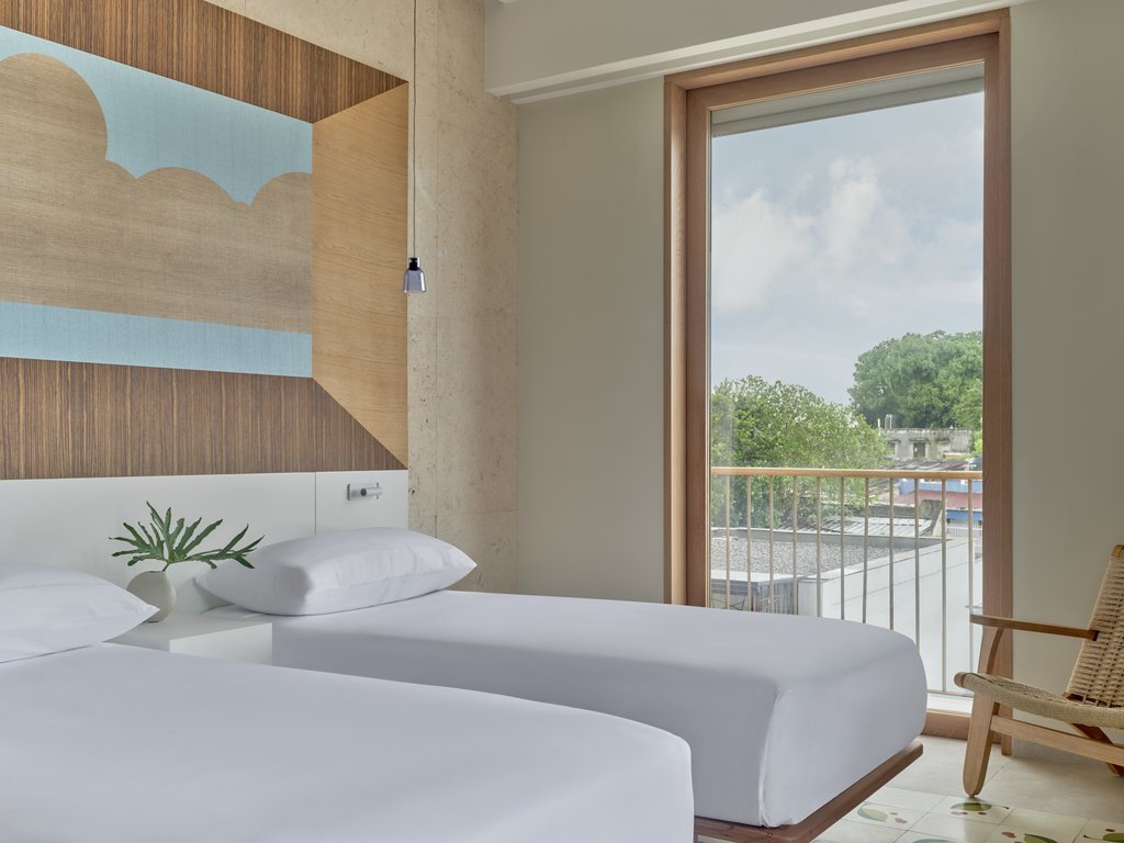 2 Single Essential Top Floor Balcony