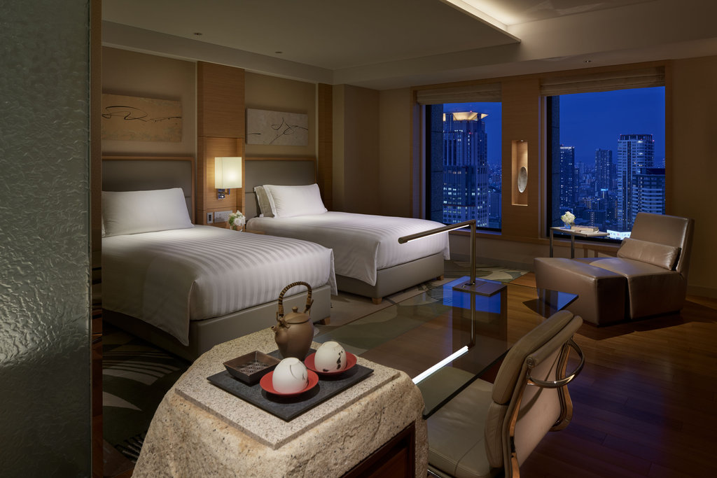 2 Single Premium City View