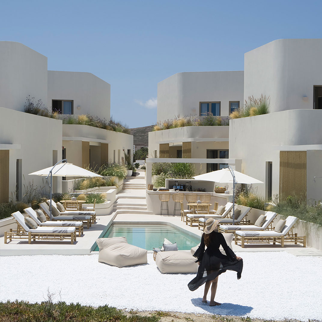 White Pebble Suites